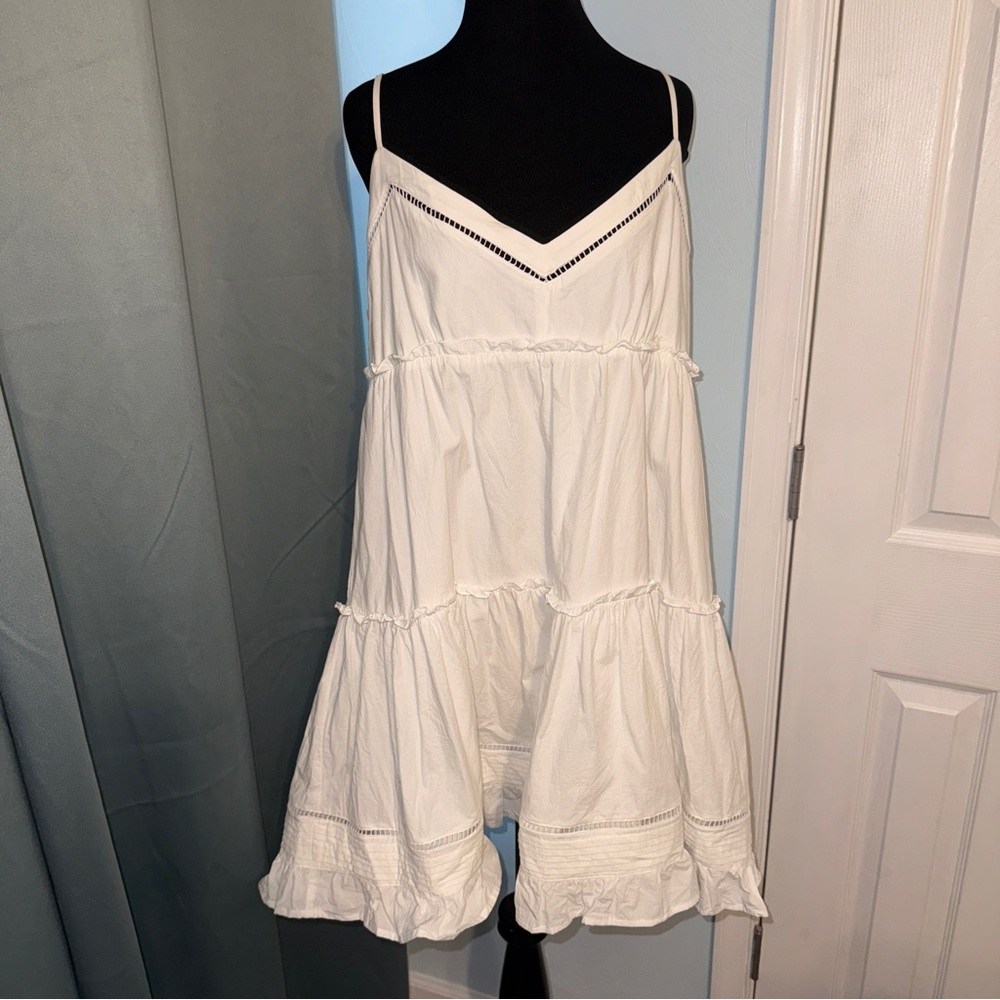 Finley Elegant White Cotton Garment